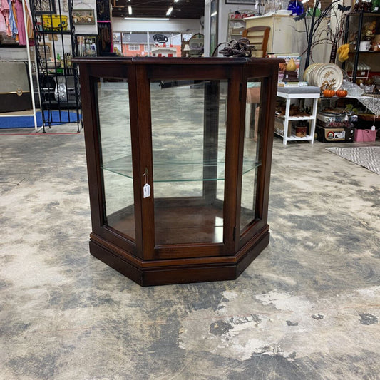 LIGHTED CURIO CABINET