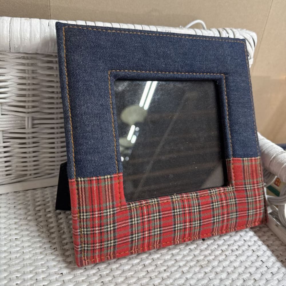 PLAID & DENIM FRAME