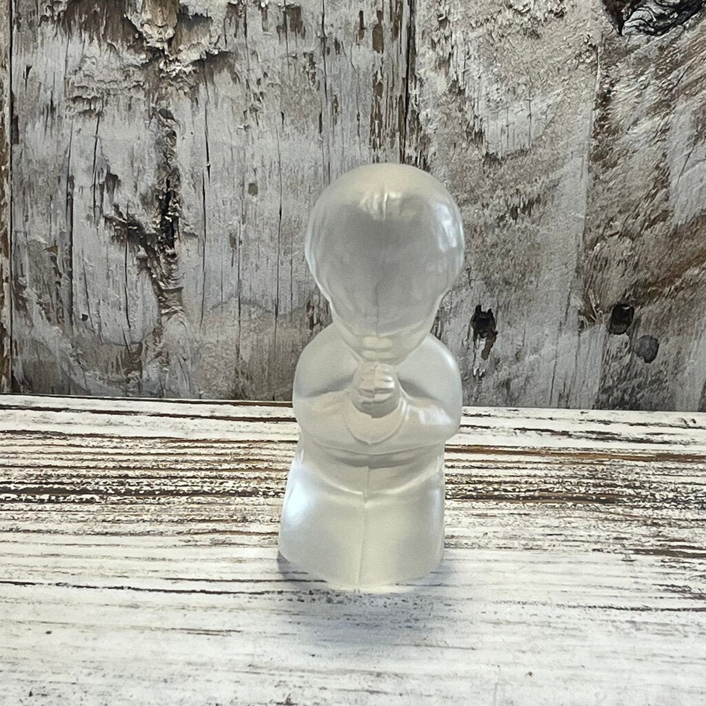 FENTON FROSTY PRAYING BOY