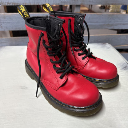 DR MARTENS AIR WAIR SIZE: 3