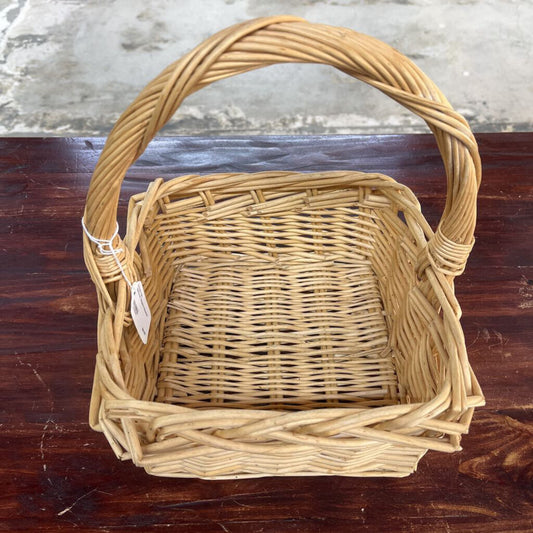 NATURAL SQUARE BASKET