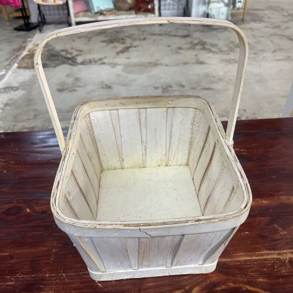 WHITE WASHED PLANK BASKET