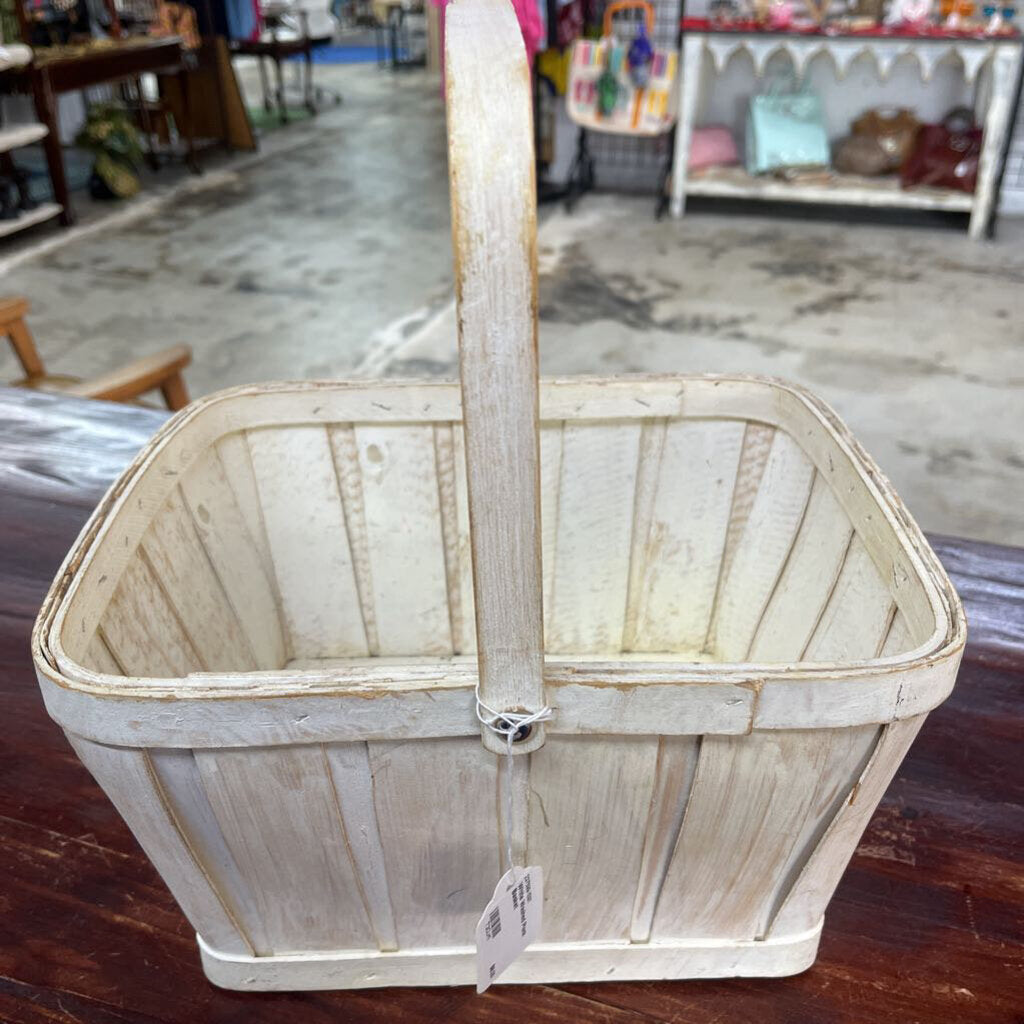 WHITE WASHED PLANK BASKET