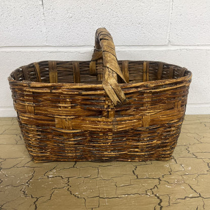 OLD WICKER HARVEST/SHOPPING BASKET