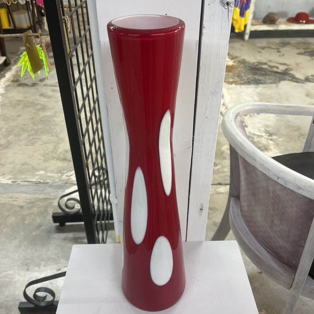 TALL RED & WHITE ART GLASS VASE