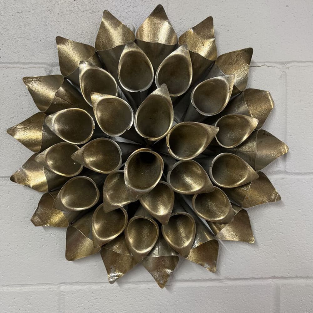 METAL STARBURST CONEY WALL DECOR