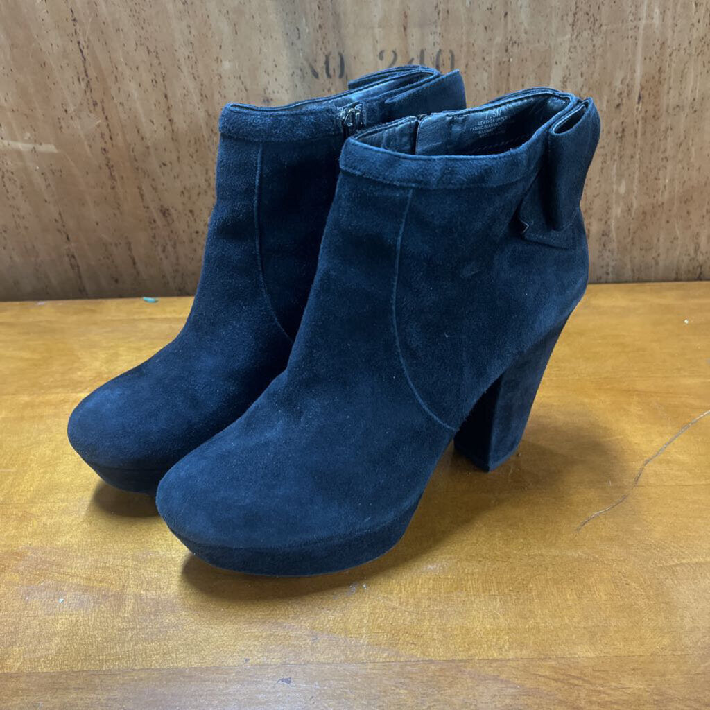 GIANNI BINI BLACK SUEDE BOOTS SZ 7.5