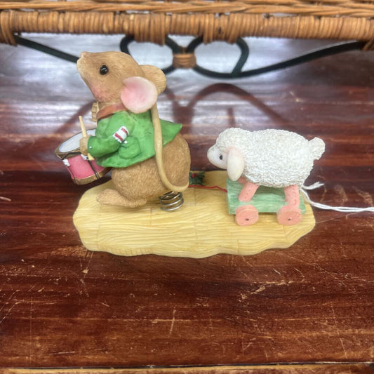 1996 Enesco Christmas Mouse Figurine