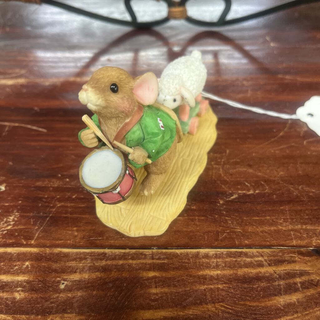 1996 Enesco Christmas Mouse Figurine