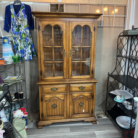 KELLER FOUR DOOR CURIO CABINET WITH WORKING LIGHT - PLEASE READ DESCRIPTION