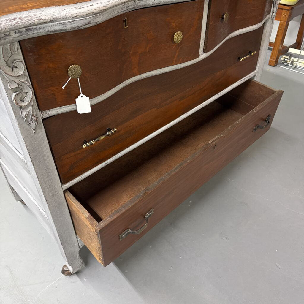 ANTIQUE 3 DRAWER CHEST