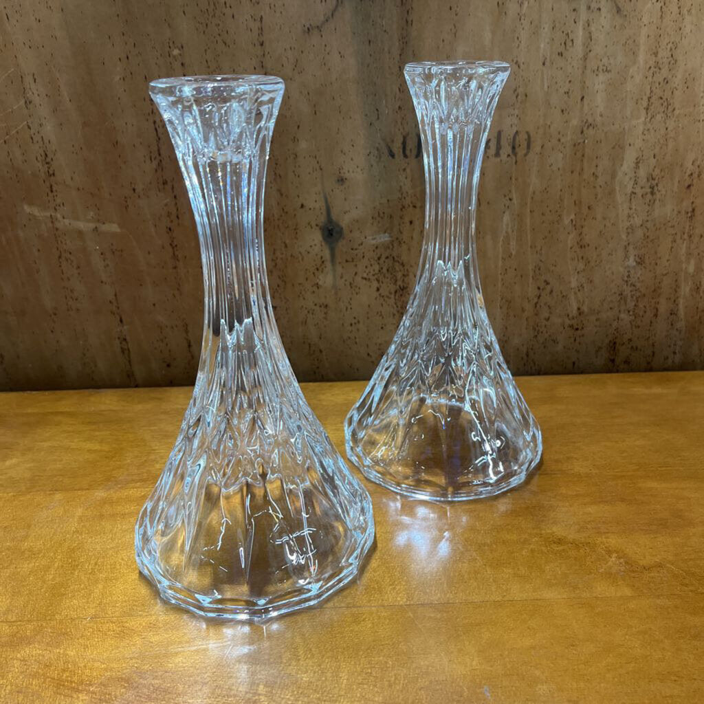 PAIR OF VINTAGE ELEGANT CRYSTAL CANDLE HOLDERS
