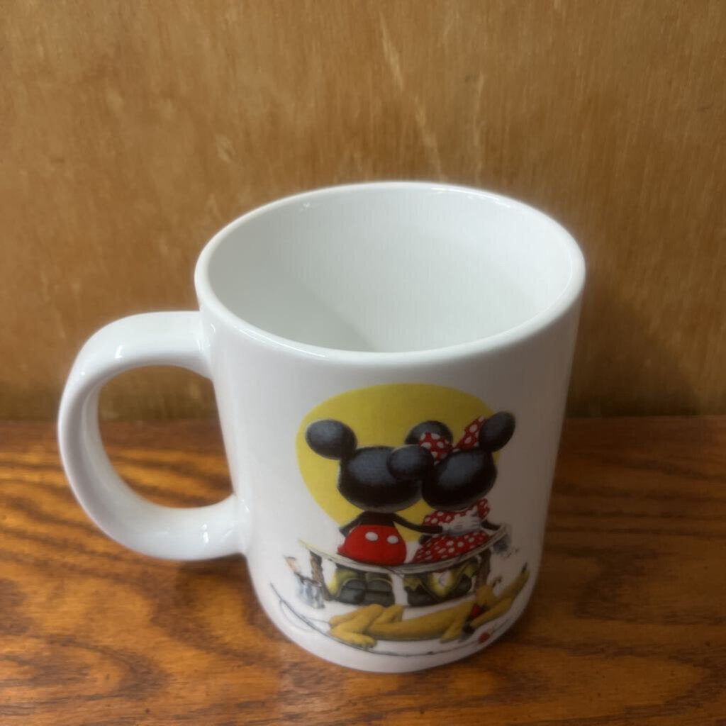 DISNEY "PUPPY LOVE" MUG