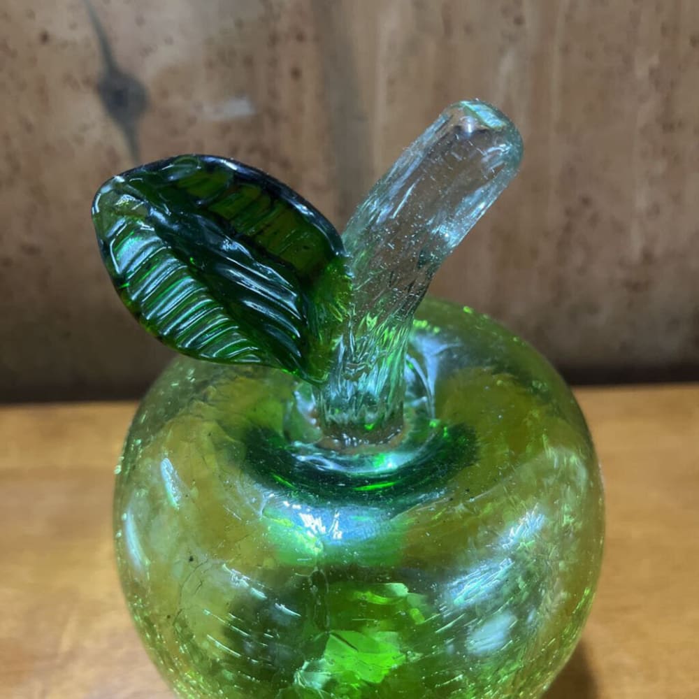 MEDIUM ART GLASS FRUIT KIM