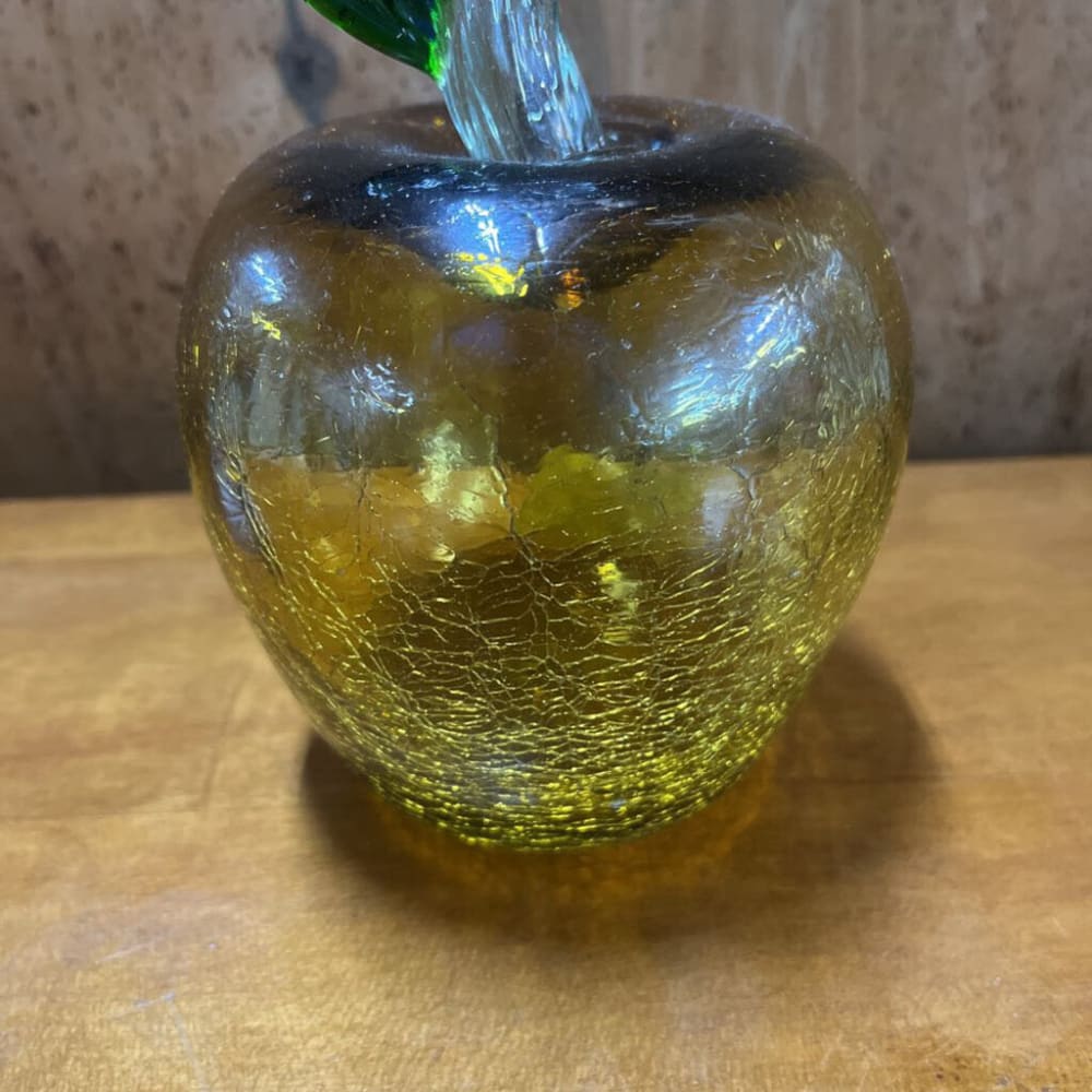 MEDIUM ART GLASS FRUIT KIM