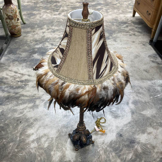 FEATHER LAMP