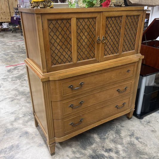 SIX DRAWER SOLID WOOD CHEST