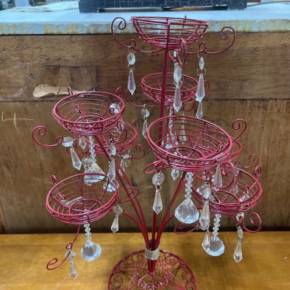 RED WIRE CANDLE HOLDER