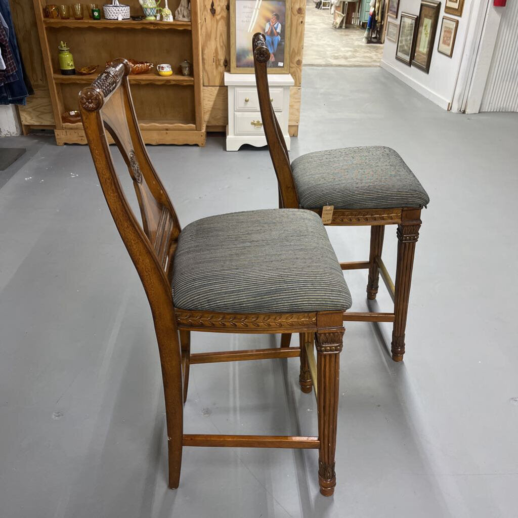 PAIR OF BARSTOOLS