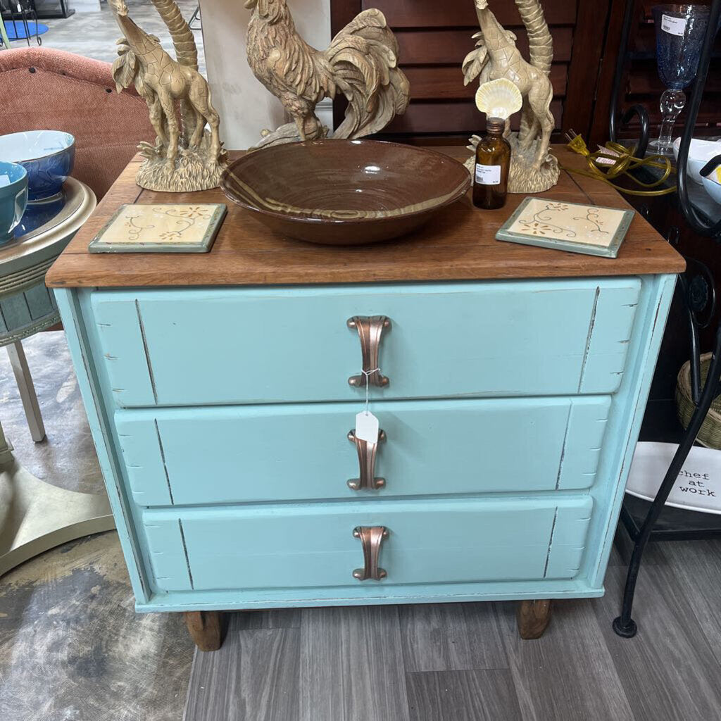 MULTIPURPOSE NIGHTSTAND/END TABLE WITH BRONZE PULLS