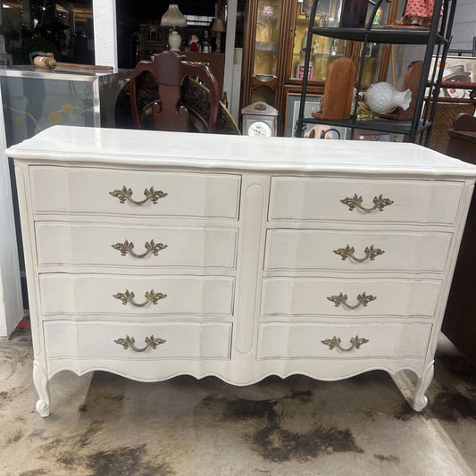 WHITE DISTRESSED 8 DRAWER DIXIE DRESSER