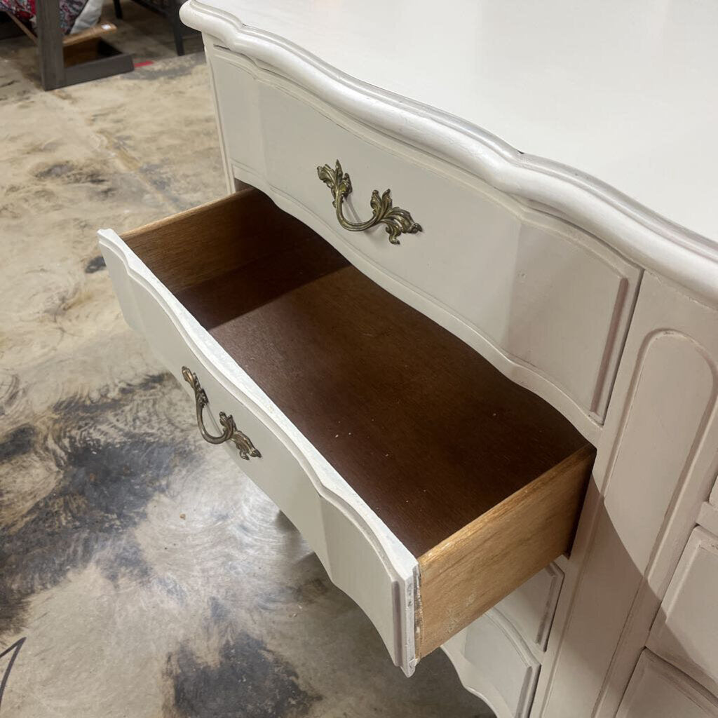 WHITE DISTRESSED 8 DRAWER DIXIE DRESSER