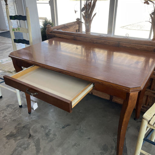 USA MADE CURVED LEG DESK ON CASTERS