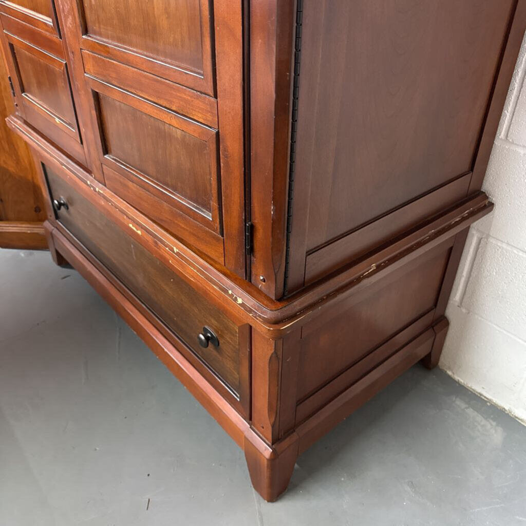 LARGE ARMOIRE