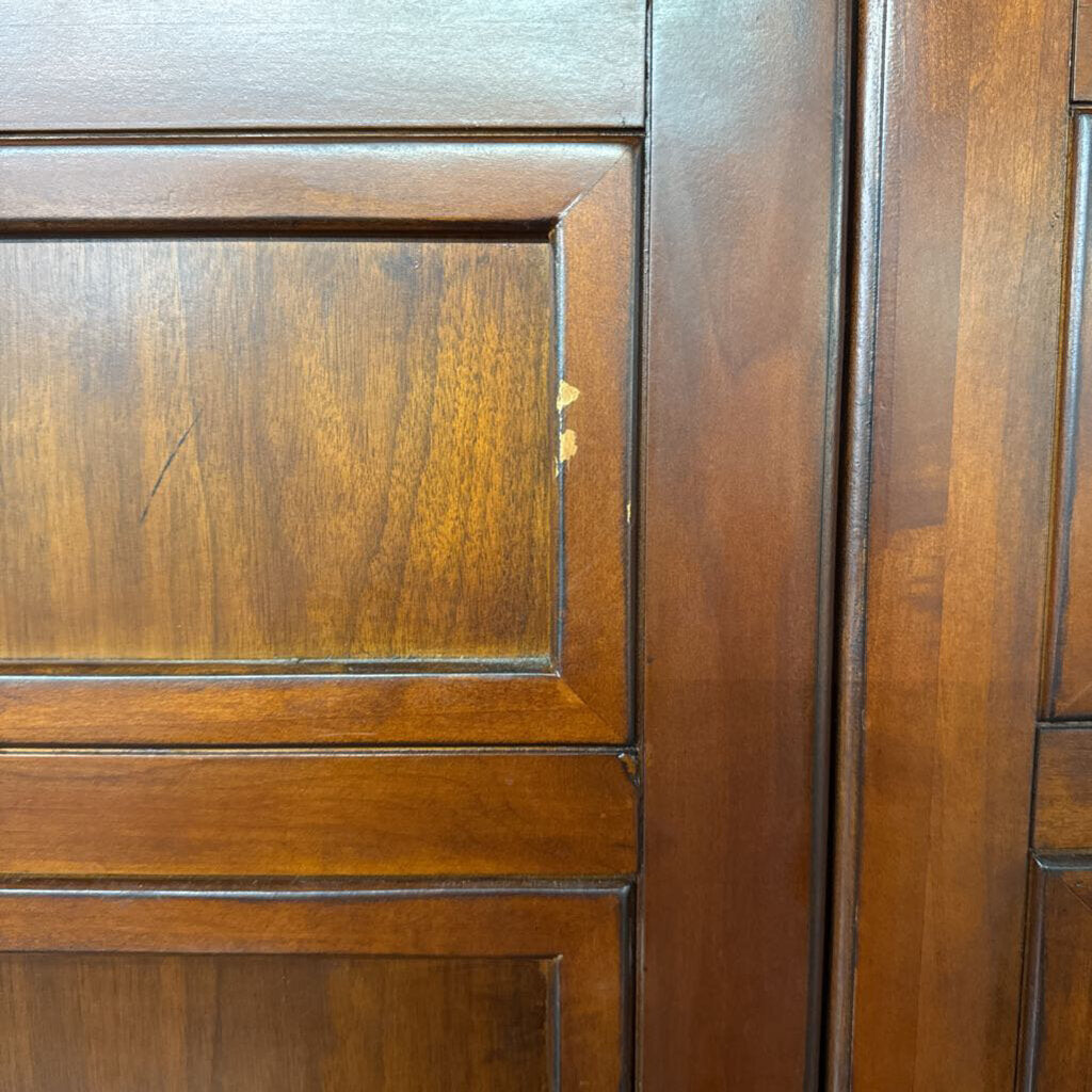 LARGE ARMOIRE