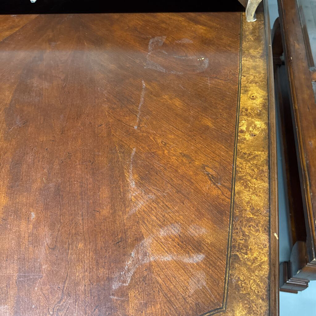 DINING TABLE W/ LEAF