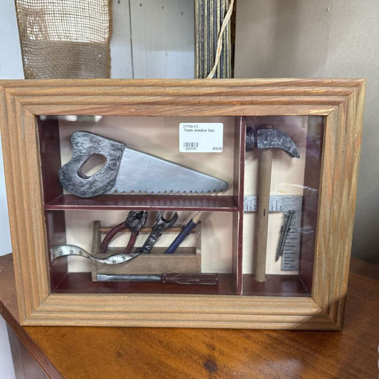 TOOLS SHADOW BOX