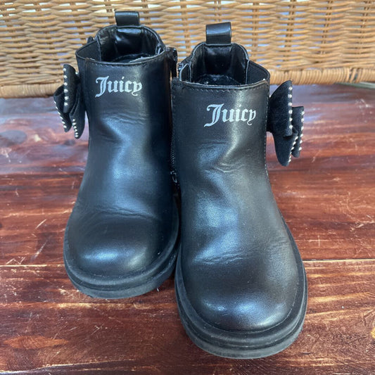 JUICY COUTURE BOOTS SZ 7