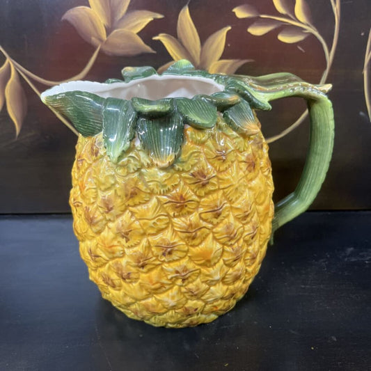 PINEAPPLE PITCHER