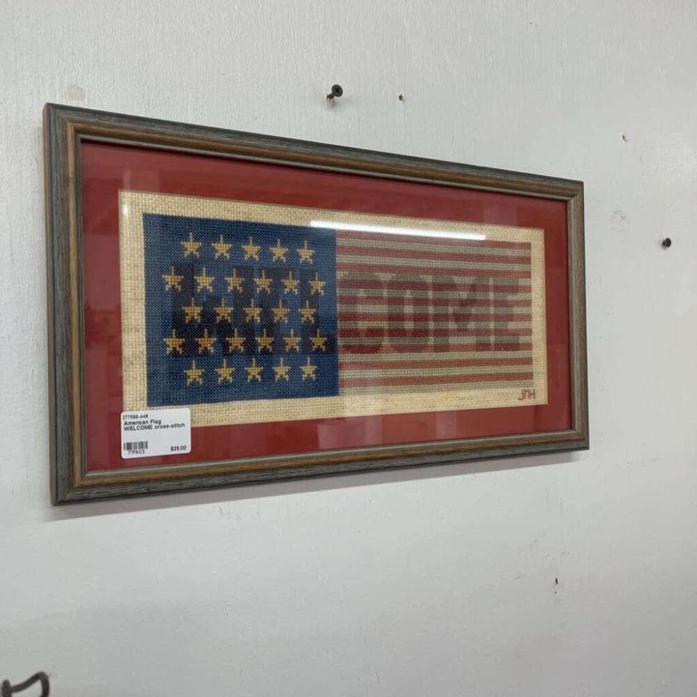 AMERICAN FLAG WELCOME CROSS-STITCH