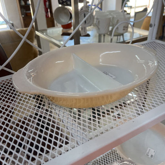 FIRE KING PEACH LUSTRE DIVIDED DISH