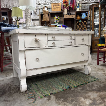 DRESSER, VTG 5 DRAWER W/ORIGINAL GLASS/BRASS HARDWARE, WHITE