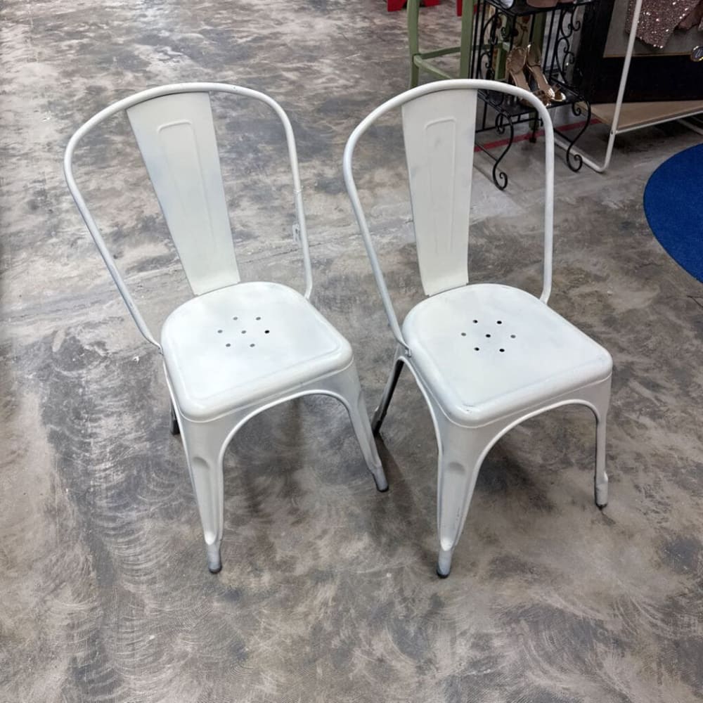 STACKABLE INDUSTRIAL STYLE METAL WHITE CHAIRS SET OF 2