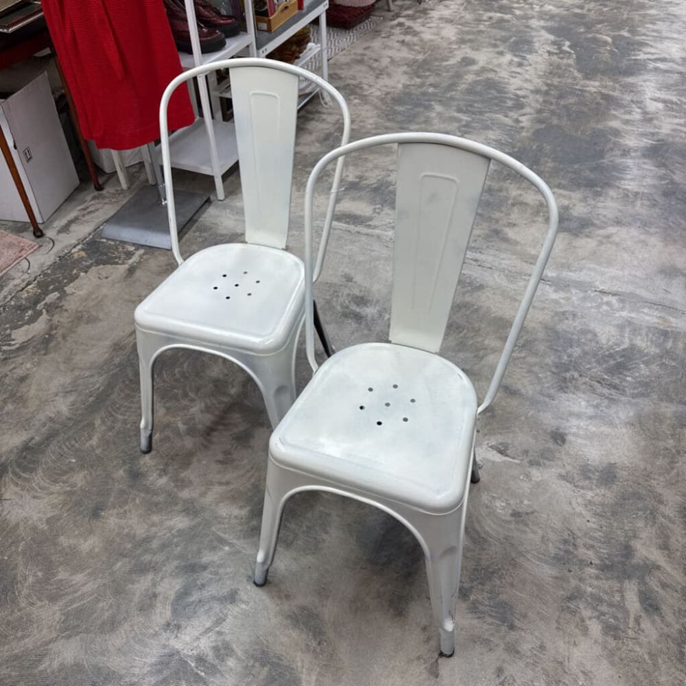 STACKABLE INDUSTRIAL STYLE METAL WHITE CHAIRS SET OF 2