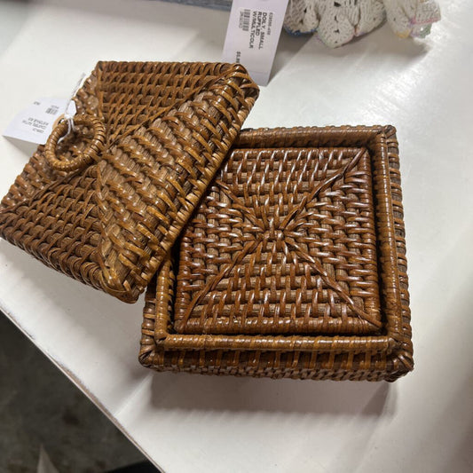 COASTERS, RATTAN W/STORAGE BOX