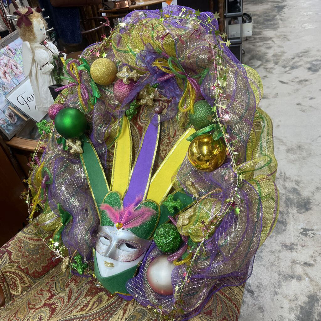 MARDI GRAS WREATH