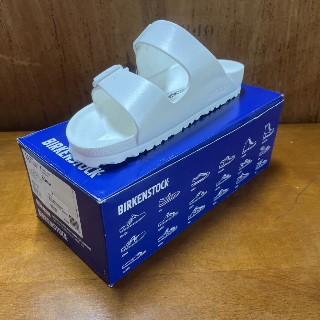 NEW BIRKENSTOCK SANDALS WHITE SZ10/41