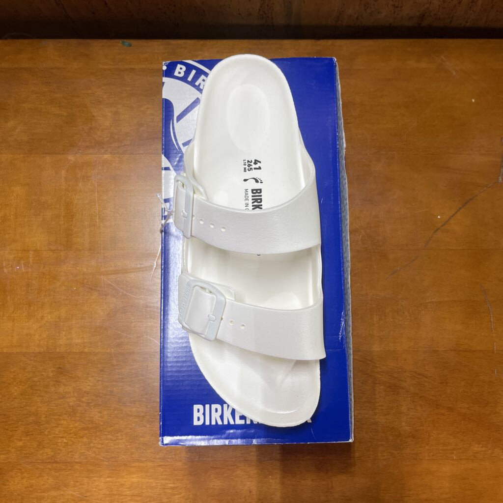 NEW BIRKENSTOCK SANDALS WHITE SZ10/41