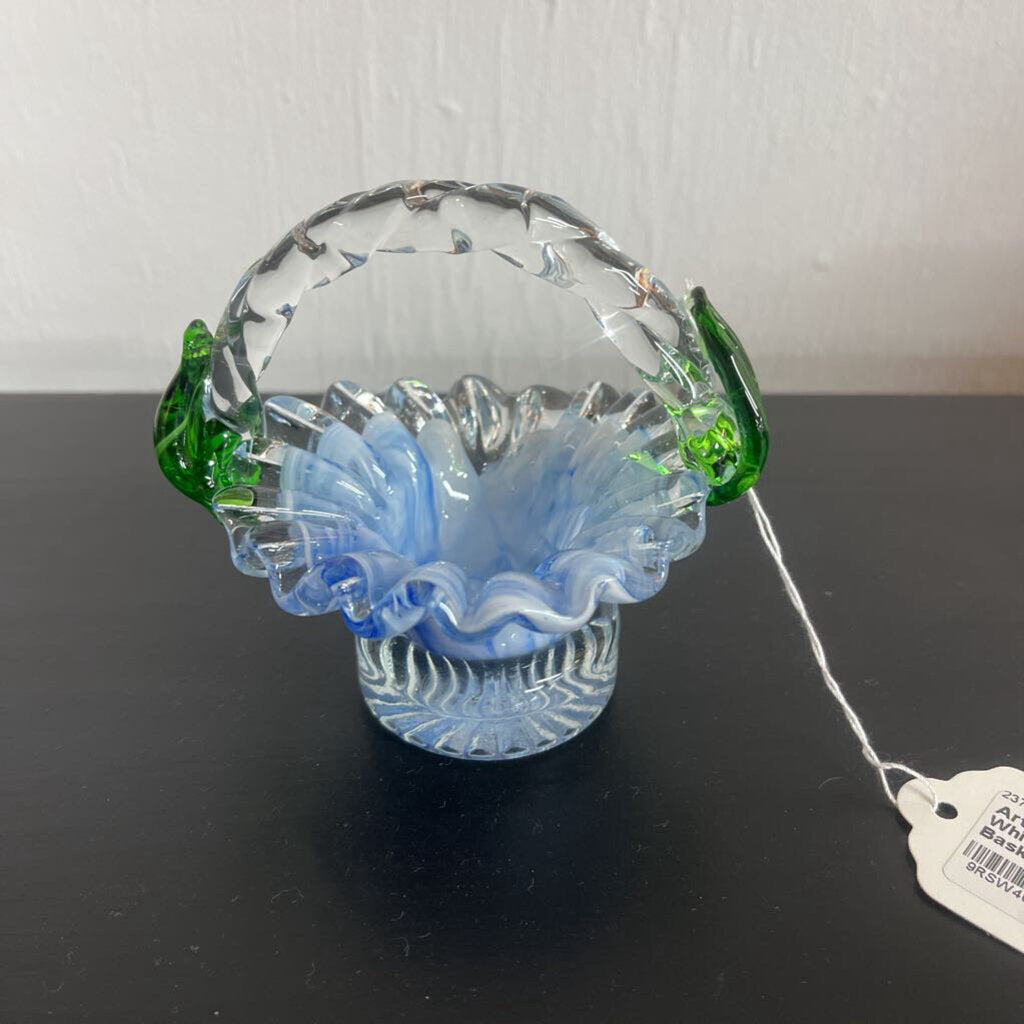 ART GLASS BUE & WHITE MINI RUFFLE BASKET