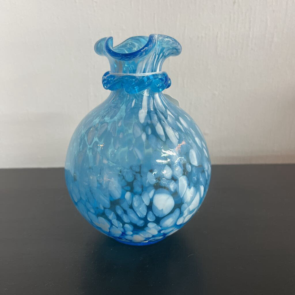 BLUE WHITE RUFFLE ART GLASS VASE