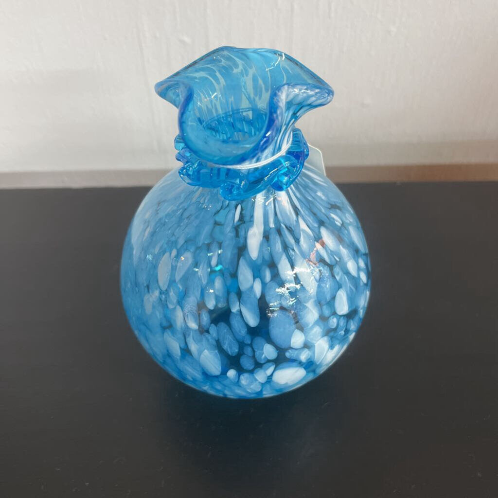 BLUE WHITE RUFFLE ART GLASS VASE