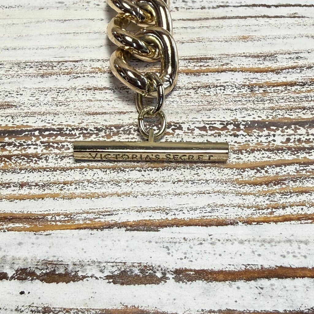 VICTORIA'S SECRET GOLDTONE LINK BRACELET