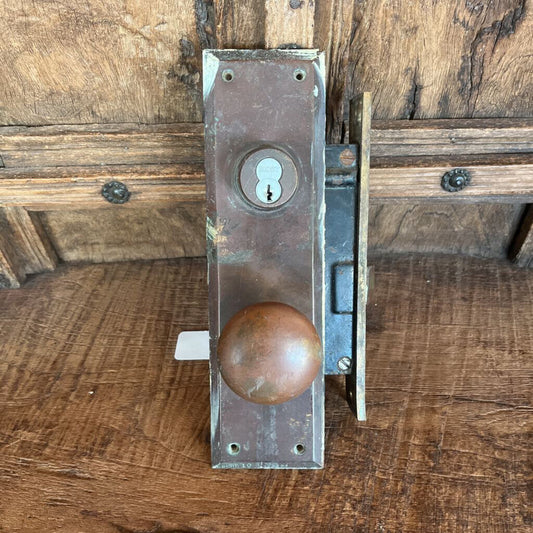 EARLY 1900'S RUSSWIN DOORKNOB