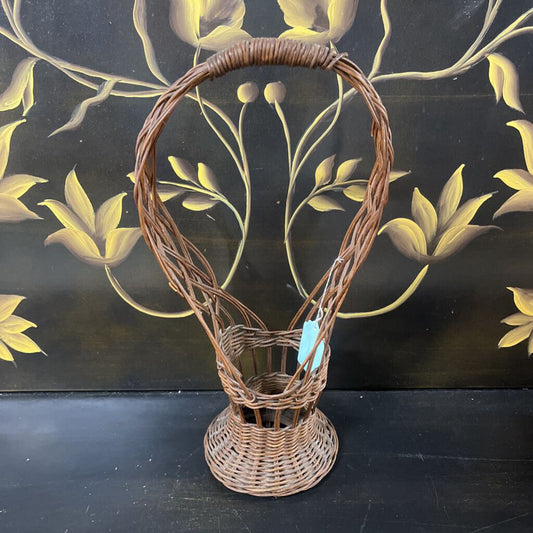 VINTAGE RATTAN WICKER BASKET