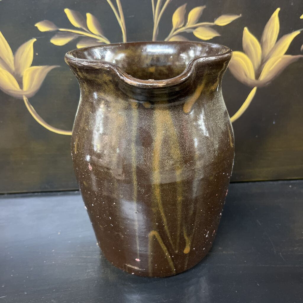 VINTAGE CROCK