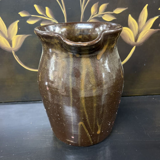 VINTAGE CROCK
